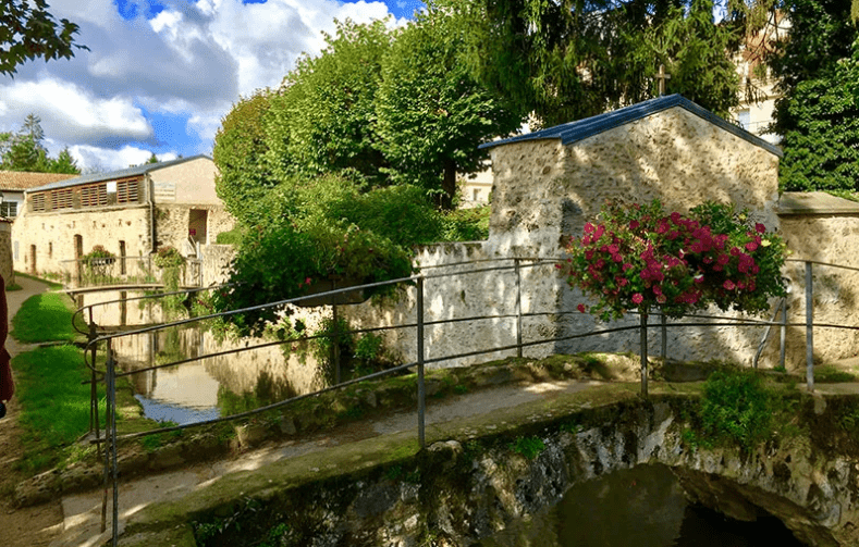 從第一個環路(first loops)到切夫勒斯山谷(Chevreuse Valley) (1)